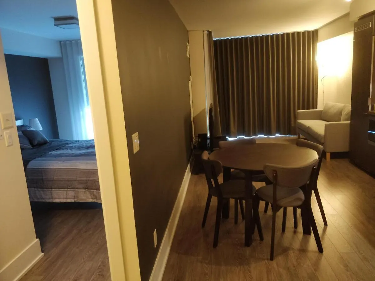 Apartment Entertainment District, Downtown Toronto, 1 Bed Plus Den. Pure Comfort Canada