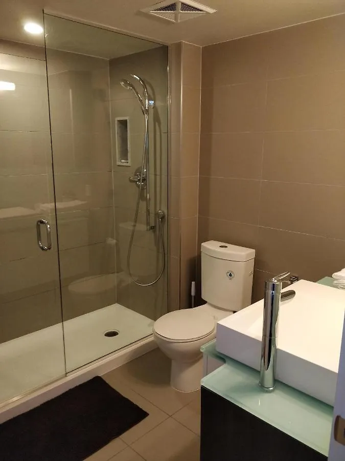 Entertainment District, Downtown Toronto, 1 Bed Plus Den. Pure Comfort 0*, Toronto Canada